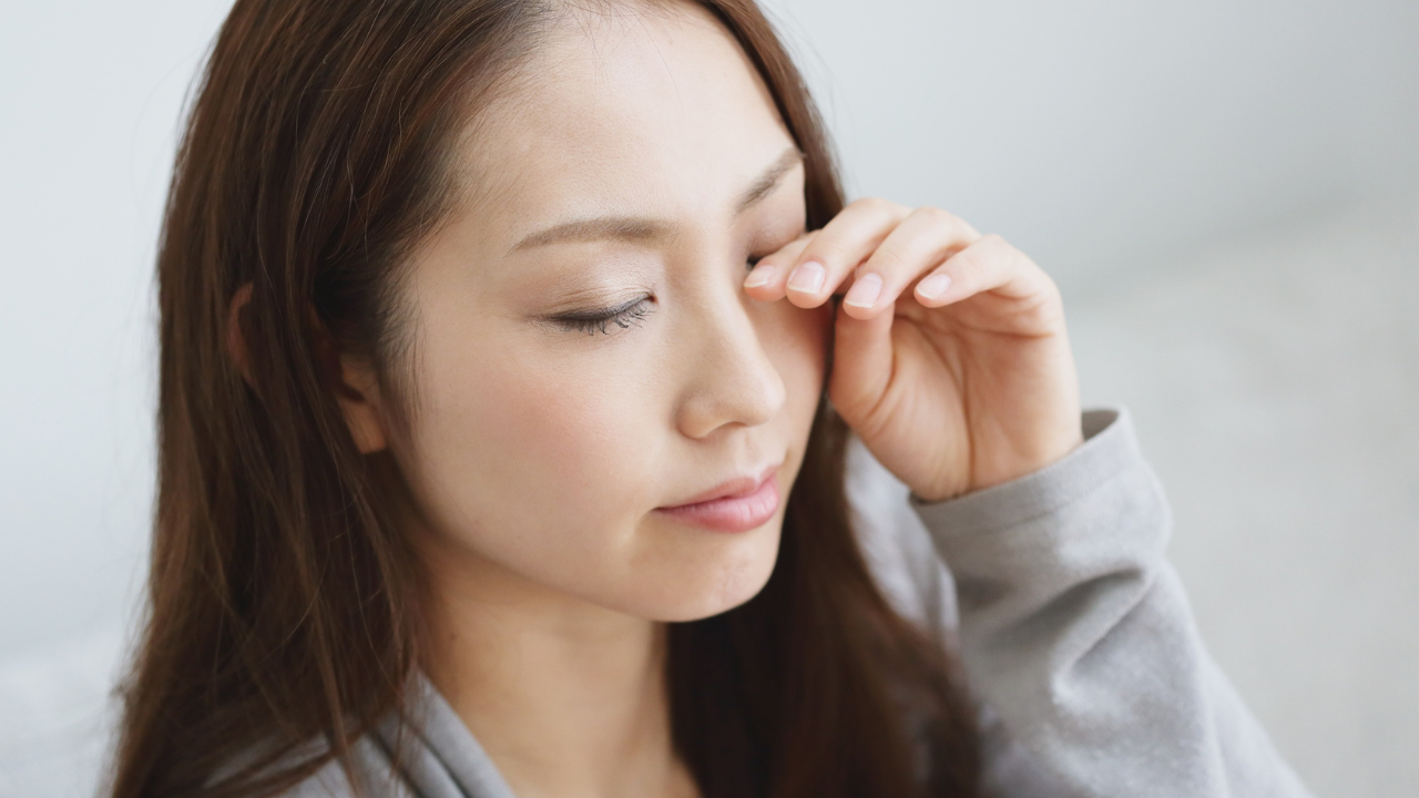 眼瞼下垂は何歳から?適齢と手術のリスクを徹底解説
